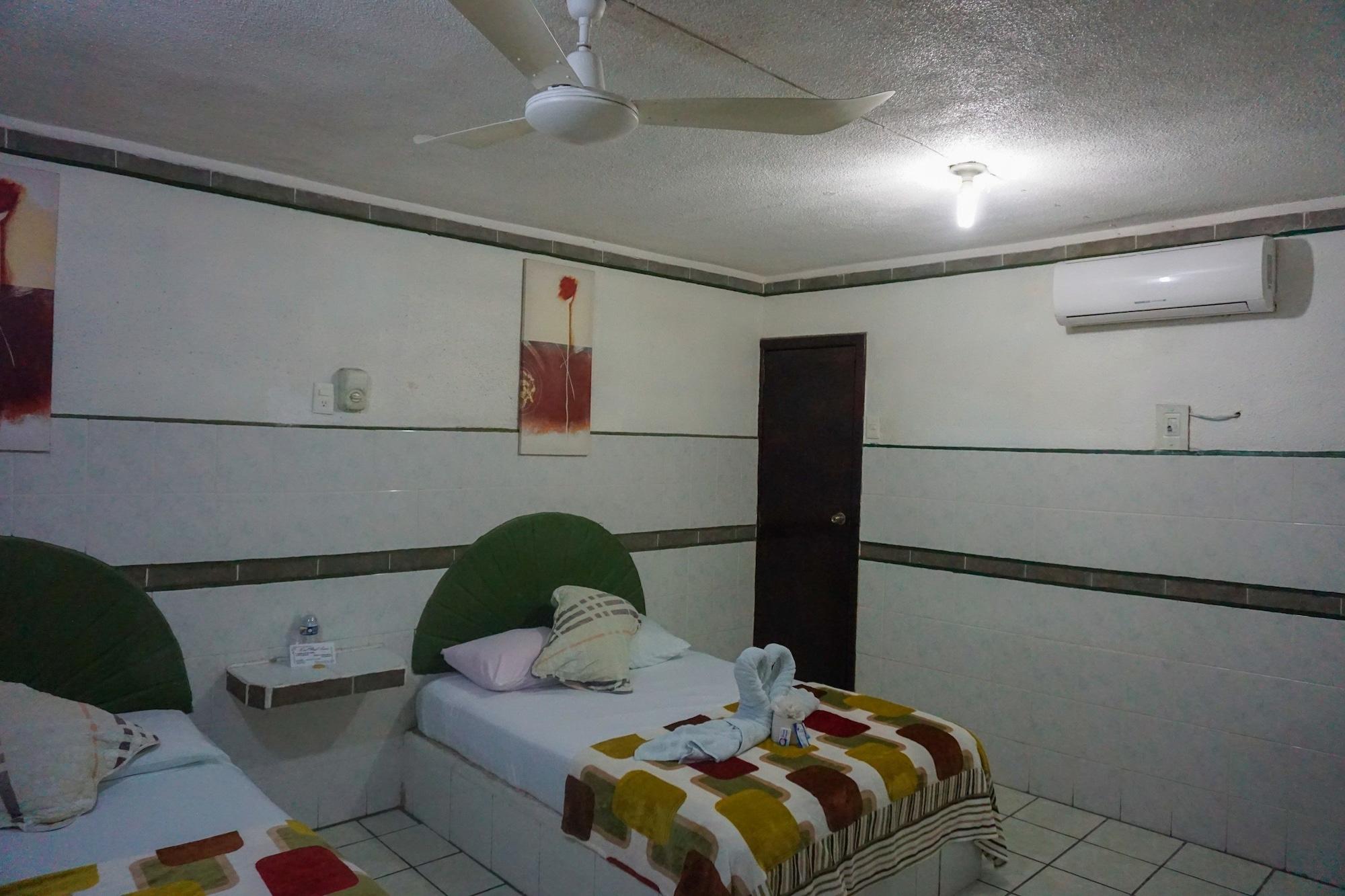 Hotel Real Azteca Chetumal Exterior foto