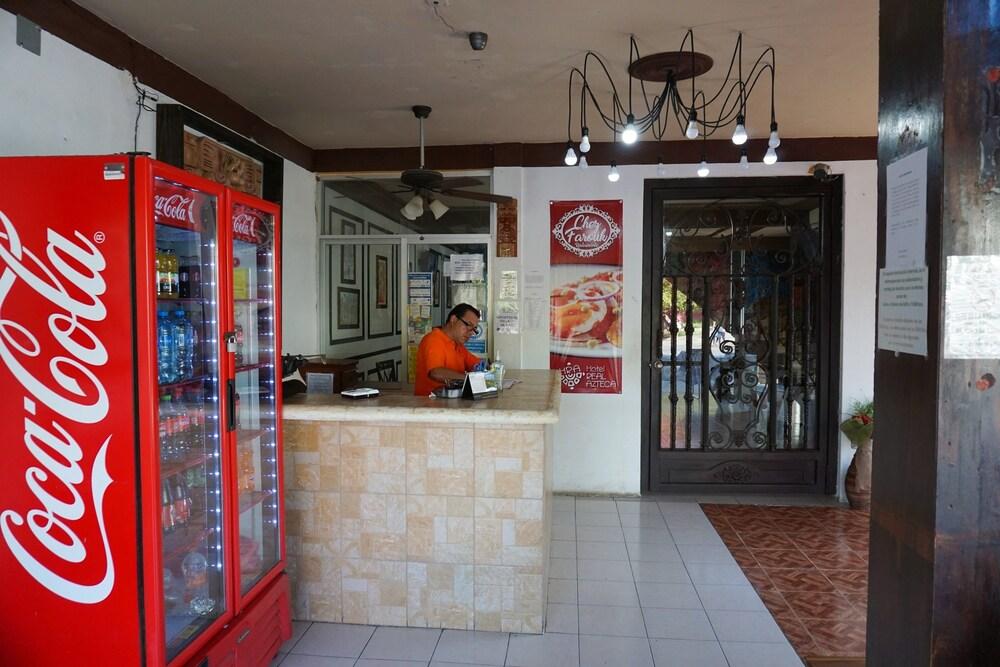 Hotel Real Azteca Chetumal Exterior foto